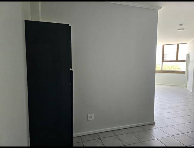2 BEDROOM PROPERTY TO RENT IN FLORIDA